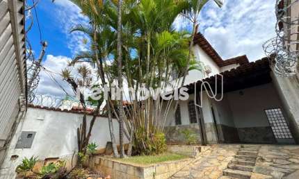 Casa com 3 quartos à venda na Rua Póvoa de Varzim, Paquetá, Belo Horizonte