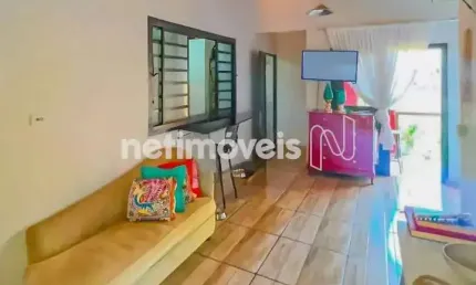 Casa com 3 quartos à venda na Rua Genoveva de Souza, Sagrada Família, Belo Horizonte