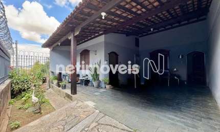 Casa com 4 quartos à venda na Rua Estoril, São Francisco, Belo Horizonte