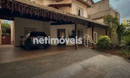 Casa com 4 quartos à venda na Rua Hélio de Senna Figueiredo, Serrano, Belo Horizonte