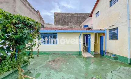 Casa com 4 quartos à venda na Rua Abaeté, Bonfim, Belo Horizonte