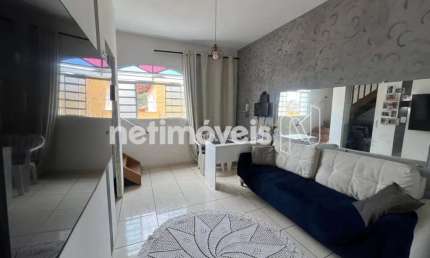 Casa com 2 quartos à venda na Rua Mércia Siqueira Prates, Santa Amélia, Belo Horizonte
