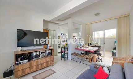 Casa em condomínio fechado com 3 quartos à venda na Avenida Miguel Perrela, Castelo, Belo Horizonte