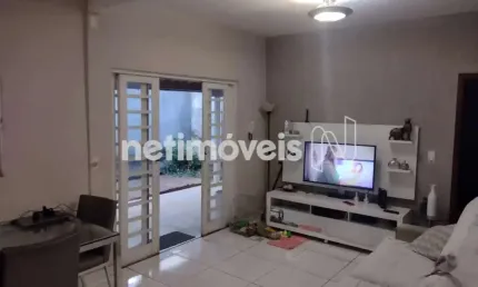 Casa com 3 quartos à venda na Rua Joaquim Carlos Maciel, Goiânia, Belo Horizonte