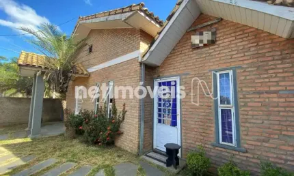 Casa com 4 quartos à venda na Rua Doutor Guilherme Dalle, Centro, Caetanópolis