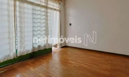 Casa com 3 quartos à venda na Rua Jacinto Vieira, Cachoeirinha, Belo Horizonte