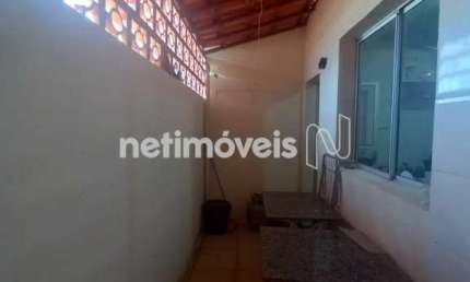 Casa com 2 quartos à venda na Rua José Bertoldo de Almeida, Pedra Azul 3ª Seção, Contagem
