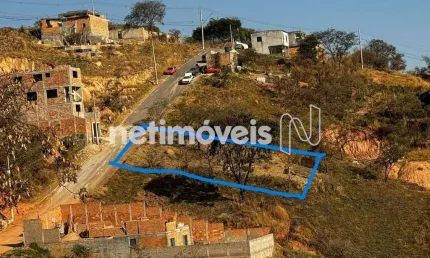 Terreno à venda na Rua Muqui, São Damião, Vespasiano