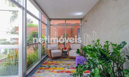 Casa comercial com 15 salas à venda na Rua Parentins, Santa Lúcia, Belo Horizonte