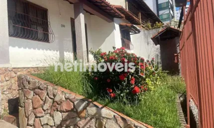 Casa com 4 quartos à venda na Rua Castelo de Alcobaça, Castelo, Belo Horizonte