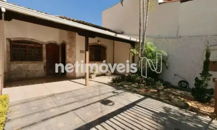 Casa com 3 quartos à venda na Rua Castelo de Alcazar, Castelo, Belo Horizonte