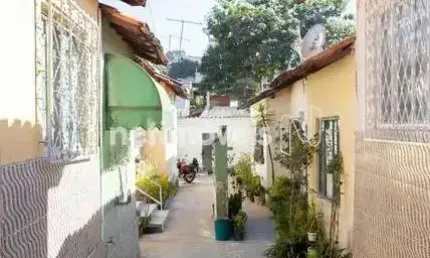 Casa com 2 quartos à venda na Rua Camões, Copacabana, Belo Horizonte