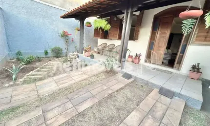 Casa com 2 quartos à venda na Rua São Geraldo, Parque Turistas, Contagem