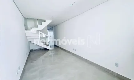 Casa com 2 quartos à venda na Rua Álvaro Camargos Sobrinho, 620, Floramar, Belo Horizonte