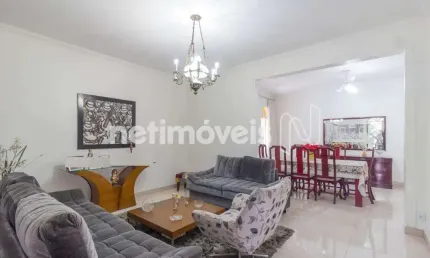 Casa com 3 quartos para alugar na Rua Professor Antônio Márcio, Palmares, Belo Horizonte