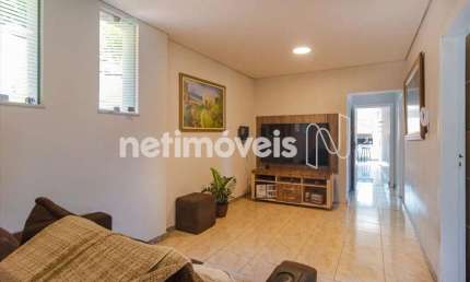 Casa com 3 quartos para alugar na Rua Itararé, Concórdia, Belo Horizonte