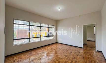Casa com 3 quartos para alugar na Rua Elísio de Brito, Boa Vista, Belo Horizonte