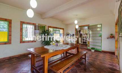 Casa comercial com 3 salas para alugar na Avenida Miguel Perrela, Castelo, Belo Horizonte