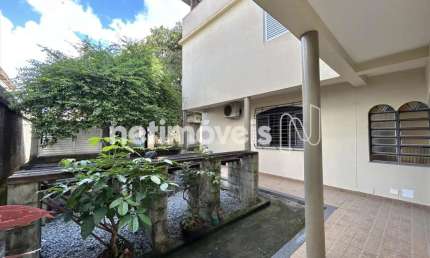 Casa com 5 quartos para alugar na Rua Itapagipe, Concórdia, Belo Horizonte