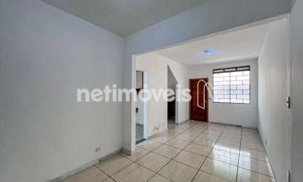 Casa com 2 quartos para alugar na Rua Presidente Nasser, Santa Branca, Belo Horizonte