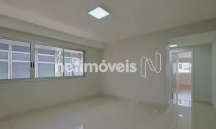 Apartamento com 2 quartos para alugar na Rua Tomaz Gonzaga, Lourdes, Belo Horizonte