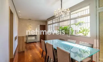 Apartamento com 4 quartos para alugar no Santo Antônio, Belo Horizonte 