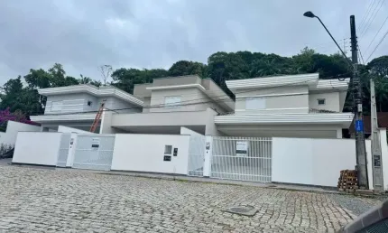 casa a venda, Bairro Gloria, em construção, Buch Imoveis