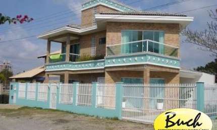 Casa à venda praia Itacolomi Piçarras - Buch Imóveis