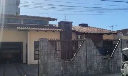 Casa a venda bairro Bucarein Joinville Imobiliária Buch Imóveis