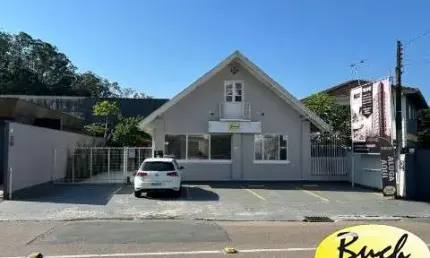 Aluga casa Bairro Anita Garibaldi Joinville - Buch Imóveis
