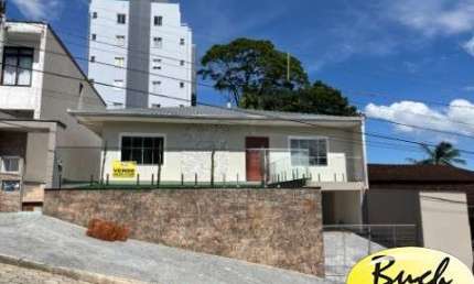 Vende casa Bairro Floresta Joinville - Buch Imóveis