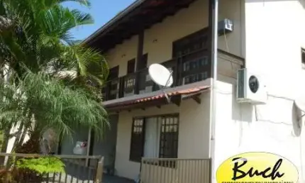 Casa a venda bairro Saguaçu Joinville Imobiliária Buch Imóveis