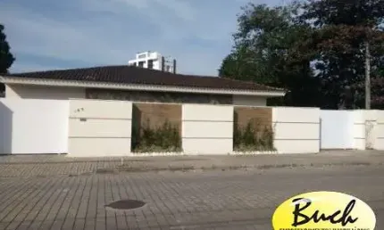 Casa Plana Bairro Anita Garibaldi- Joinville SC - Buch Imóveis