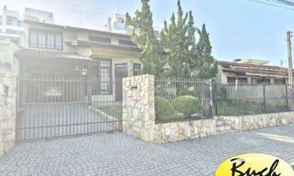 Vendo Casa de Alvenaria no Floresta com 2 quartos + 2 suítes e 220m² de área construída