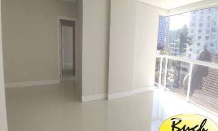 Apartamento novo com 149,70 m² privativos no centro de Joinville com três suítes mais dependências de empregada e duas vagas individuais e box
