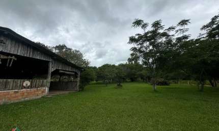 Sítio 1 dormitórios à venda Parque Florestal Itapuã Viamão/RS
