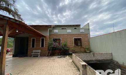 Casa com 3 quartos à venda na Estrada Gedeon Leite, --, Hípica, Porto Alegre