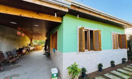 Casa com 2 quartos à venda na Beco Calábria, --, Lageado, Porto Alegre