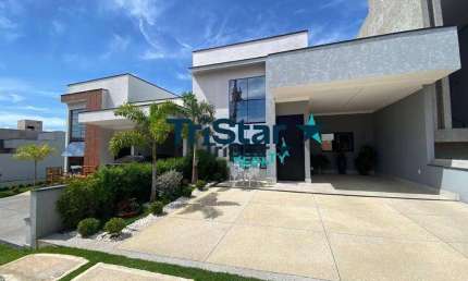 CA0172 - CASA COM OPÇÃO DE PORTEIRA FECHADA À VENDA COM 3 SUÍTES E RICA EM MOVEIS PLANEJADOS E LOCALIZADA EM CONDOMINIO FECHADO - CA0172.