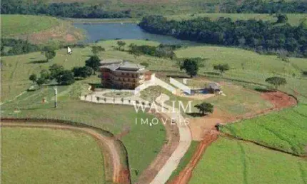 Fazenda com 16 dormitórios à venda, 3950000 m² por R$ 60.000.000,00 - Zona Rural - Bauru/SP