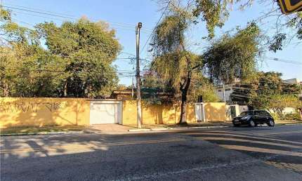 VENDE-SE TERRENO 2.070 m² na VILA ROSÁLIA - LAGO DOS PATOS