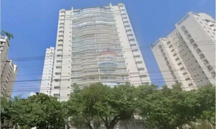 Apartamento, 3 quartos (suítes), 3 vagas,  150m, reformado, em frente ao Bosque Maia