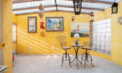 Aluga-se Casa Alto Padrão no Jardim Maia: 450m², 3 suítes, piscina, sótão, espaço gourmet, 5 vagas
