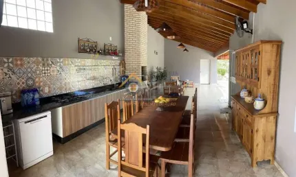 Chácara / sítio com 3 quartos à venda na Chácara Alvorada, Indaiatuba  por R$ 1.600.000