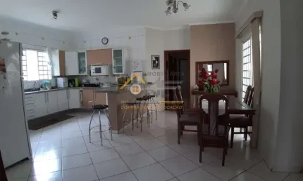 Casa com 4 quartos à venda no Jardim Regina, Indaiatuba  por R$ 1.010.000
