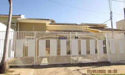 Casa com 3 quarto(s) no bairro Jardim Cuiabá em Cuiabá - MT