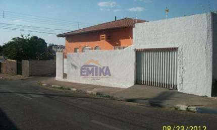Casa com 4 quarto(s) no bairro Centro Sul em Cuiabá - MT