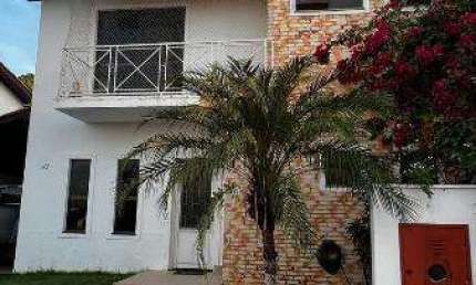 Casa com 3 quarto(s) no bairro Santa Rosa em Cuiabá - MT