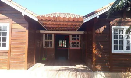 Excelente casa de Madeira com Varanda 3 dormitórios sendo1 suíte  à venda, 160 m² por R$ 700.000 - Barroco (Itaipuaçu) - Maricá/RJ
