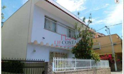 Magnífica Casa no Pé Pequeno!!! Composta por 5 dormitórios à venda, 260 m² por R$ 1.250.000 - Pe Pequeno - Niterói - ESTUDA PERMUTA.